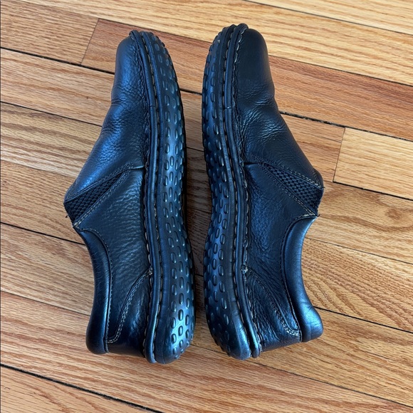 Born Black Leather Slip-On Loafers Size 8.5 US/40 European - Picture 6 of 10